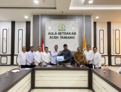 Bupati Aceh Tamiang Terima Kunjungan Bupati Tulungagung, Serahkan Bantuan 17 Ton Beras untuk Korban Banjir