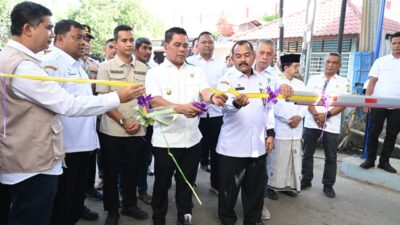 Tingkatkan Ketertiban Pasar, Bupati Aceh Besar Resmikan Portal Parkir di Pasar Induk Lambaro