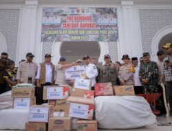 Tito Karnavian Turun ke Pidie Jaya, Salurkan Bantuan untuk Warga Terdampak Banjir dan Longsor