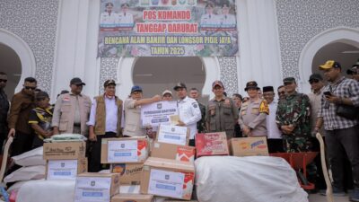 Tito Karnavian Turun ke Pidie Jaya, Salurkan Bantuan untuk Warga Terdampak Banjir dan Longsor