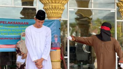 Kejari Aceh Selatan Eksekusi Cambuk 10 Terpidana Kasus Hukum Jinayat
