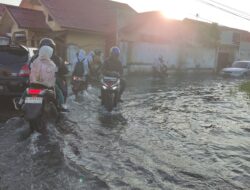 Banjir Genangi Komplek Villa Buana Gardenia, Air Capai 30 Cm