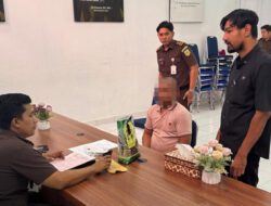Sat Resnarkoba Polres Aceh Barat Serahkan Dua Tersangka Beserta BB Kasus Sabu ke Kejari