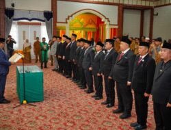 Lantik 13 JPT Pratama, Bupati TRK Minta Tempati Rumah Dinas