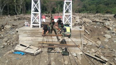 Pembangunan Jembatan Gantung Desa Burlah di Pedalaman Aceh Tengah Progres Capai 56 Persen