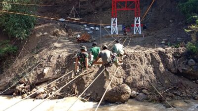 TNI Pacu Pembangunan Jembatan Gantung Burni Bius, Aceh Tengah