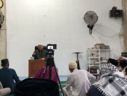Tausyiah di Masjid At-Taqwa Meureudu, Ustadz Sufyan Kupas Makna Surah Al-Fatihah