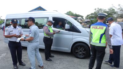 Jelang Arus Mudik Lebaran, Dishub Aceh Barat Lakukan Pemeriksaan Kelayakan Bus Angkutan Umum