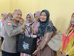 Kapolres Sabang Serahkan Paket Lebaran untuk Purnawirawan, Warakauri, dan Anggota PWI