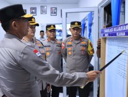 Tinjau Posyan Ops Ketupat Seulawah 2026 di Pidie Jaya, Kapolda Aceh Ingatkan Pemudik Hati-hati Demi Keselamatan