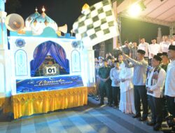 Sekda Aceh Lepas Pawai Takbir Idul Fitri 1447 H di Masjid Raya Baiturrahman