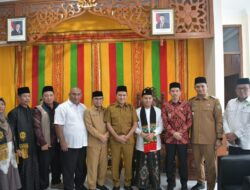 Wagub Aceh Sambut Juara I AKSI Indosiar 2026 Tgk Habibi An Nawawi dengan Peusijuk di Bandara SIM