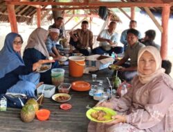 Sekcam se-Aceh Besar Gelar Halal Bihalal dan Family Gathering di Pulau Kapok Lhoknga