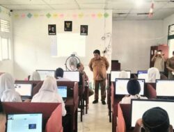 Plt Kadisdikbud Kota Subulussalam Tinjau Pelaksanaan TKA Gelombang 1 Jenjang SMP