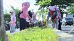 ASN di Aceh Barat Gotong Royong dan Bersepeda ke Kantor