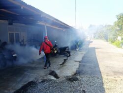 Temukan Kasus DBD, Puskesmas Blang Bintang Lakukan Fogging