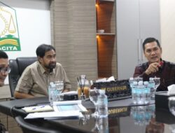 Gubernur Mualem Pimpin Rapat Bahas Validasi Data JKA Bersama Sekda dan Dinkes