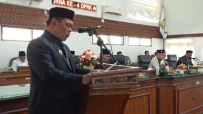Bupati Aceh Besar Sampaikan Raqan Penyertaan Modal PDAM Tirta Mountala di Rapat Paripurna DPRK