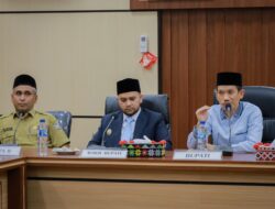 Pimpin Rapat Terkait JKA, Bupati Aceh Barat Apresiasi Gubernur Mualem Cabut Pergub JKA