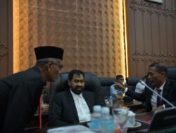 Gubernur Mualem Hadiri Paripurna DPRA Penyampaian Rekomendasi LKPJ Gubernur Aceh Tahun 2025