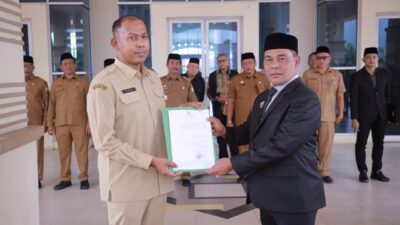 Bupati Syech Muharram Tunjuk Ardiansyah sebagai Plt Sekwan DPRK Aceh Besar
