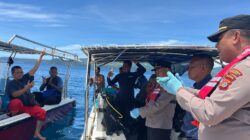 Kapolres Sabang Bersama Masyarakat Bersihkan Jaring Pukat di Perairan Wisata Iboih