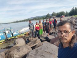 Boat Tenggelam Dihantam Gelombang di Kuala Aceh, 1200 Tabung LPG Hanyut ke Laut