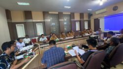 DPRK Subulussalam Gelar RDP Polemik Usaha Peternakan Kandang Ayam di Desa Sikalondang