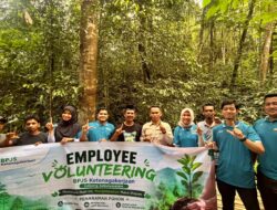 BPJS Ketenagakerjaan Cabang Subulussalam Tanam Pohon di Kawasan Hutan Adat Kampong Singgersing