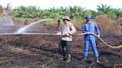 Kapolres Aceh Barat Pimpin Pemadaman Lanjutan Kebakaran Lahan Gambut