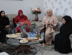 Kak Na: Abu Doto adalah Senior dan Tauladan Kita Semua