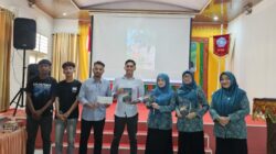 TP PKK Kota Sabang Serahkan Penghargaan kepada Pegiat Wisata