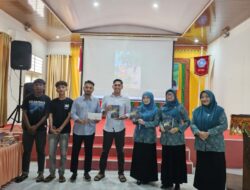 TP PKK Kota Sabang Serahkan Penghargaan kepada Pegiat Wisata