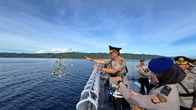 Sambut Hari Bhayangkara ke-80, Karo Ops Polda Aceh Pimpin Upacara Tabur Bunga di Perairan Malahayati