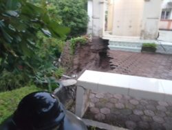Mushala DPRK Sabang Nyaris Ambruk Diterjang Longsor Akibat Hujan Deras