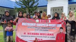 Anggota DPRA Hendri Muliana Salurkan 49 Ribu Kaleng Sarden untuk Ibu Hamil dan Menyusui di Nagan Raya