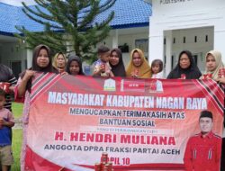 Anggota DPRA Hendri Muliana Salurkan 49 Ribu Kaleng Sarden untuk Ibu Hamil dan Menyusui di Nagan Raya