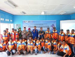 Kantor KSOP Meulaboh Gelar Sosialisasi Keselamatan Pelayaran dan Pembagian Life Jacket
