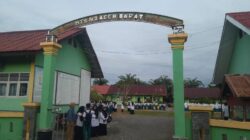 Hari Pertama Masuk Sekolah di MTsN 2 Aceh Barat, Siswa Baru Penuh Semangat