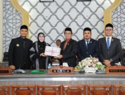 Wali Kota Illiza Serahkan LKPJ 2025 ke DPRK, Irwansyah: Akan Segera Kami Bahas