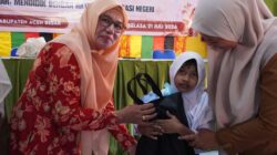 Hadiri Program Literasi Praktis, Ketua DWP Aceh Besar Dorong Semangat Belajar Murid SLB Kota Jantho