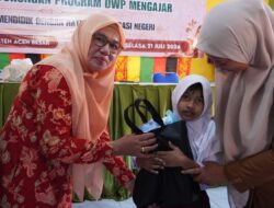 Hadiri Program Literasi Praktis, Ketua DWP Aceh Besar Dorong Semangat Belajar Murid SLB Kota Jantho