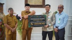 Pemkab Nagan Raya Terima Dividen Rp1,63 Miliar dan Dana Zakat Rp400 Juta dari Bank Aceh Syariah