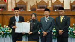 Bupati Aceh Barat Hadiri Penyampaian Pendapat Akhir Fraksi Terhadap Rancangan KUA PPAS Tahun 2027