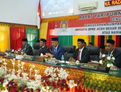 Dihadiri Bupati dan Wabup, DPRK Aceh Besar Gelar Pelantikan PAW Anggota DPRK H Abdul Razak