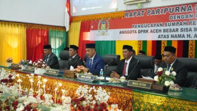 Dihadiri Bupati dan Wabup, DPRK Aceh Besar Gelar Pelantikan PAW Anggota DPRK H Abdul Razak