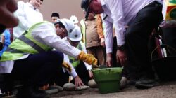 Tunaikan Janji Pascabencana, Menag Letakkan Batu Pertama Pembangunan MIN 5 Pidie Jaya