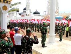 Kodim 0101/Kota Banda Aceh Kibarkan Kembali Merah Putih di Masjid Raya Baiturrahman