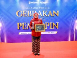 Aktif di Masa Bencana, Kak Na Terima Serambi Awards Srikandi Pemulihan Aceh