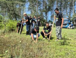 Peringati Hari Bhakti Adhyaksa, Kejari Nagan Raya Tanam Ribuan Pohon Manggrove di Pantai Kolam Bebek
